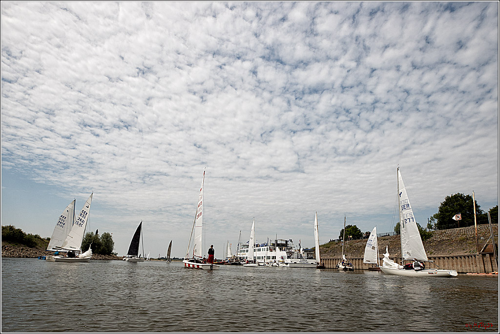 100 Jahre Rheinwoche 2022 - 4. Wettfahrt Duisburg - Wesel, 04.06.2022,